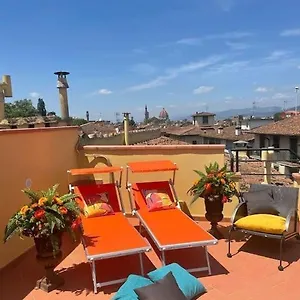 https://terrace-view-florence-50125.it-tuscanyhotel.com
