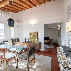 https://view-of-pitti-palace-elegant-loft.it-tuscanyhotel.com